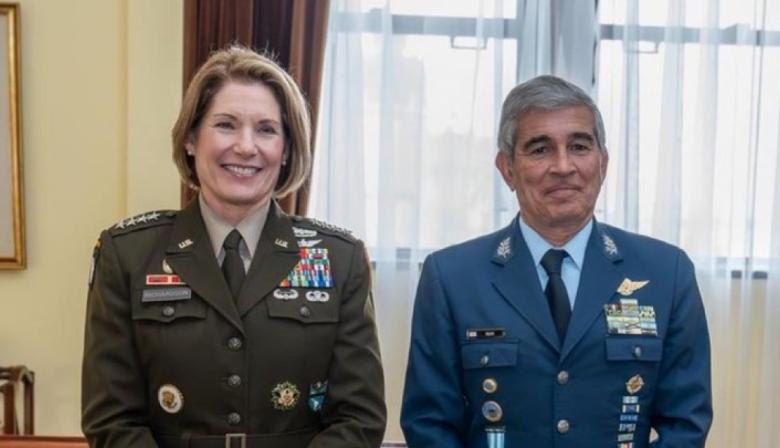 Jefa del Comando Sur redobla su cruzada contra China en Latinoamérica