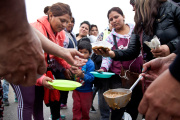 El impacto de la crisis en mujeres y disidencias de barrios populares